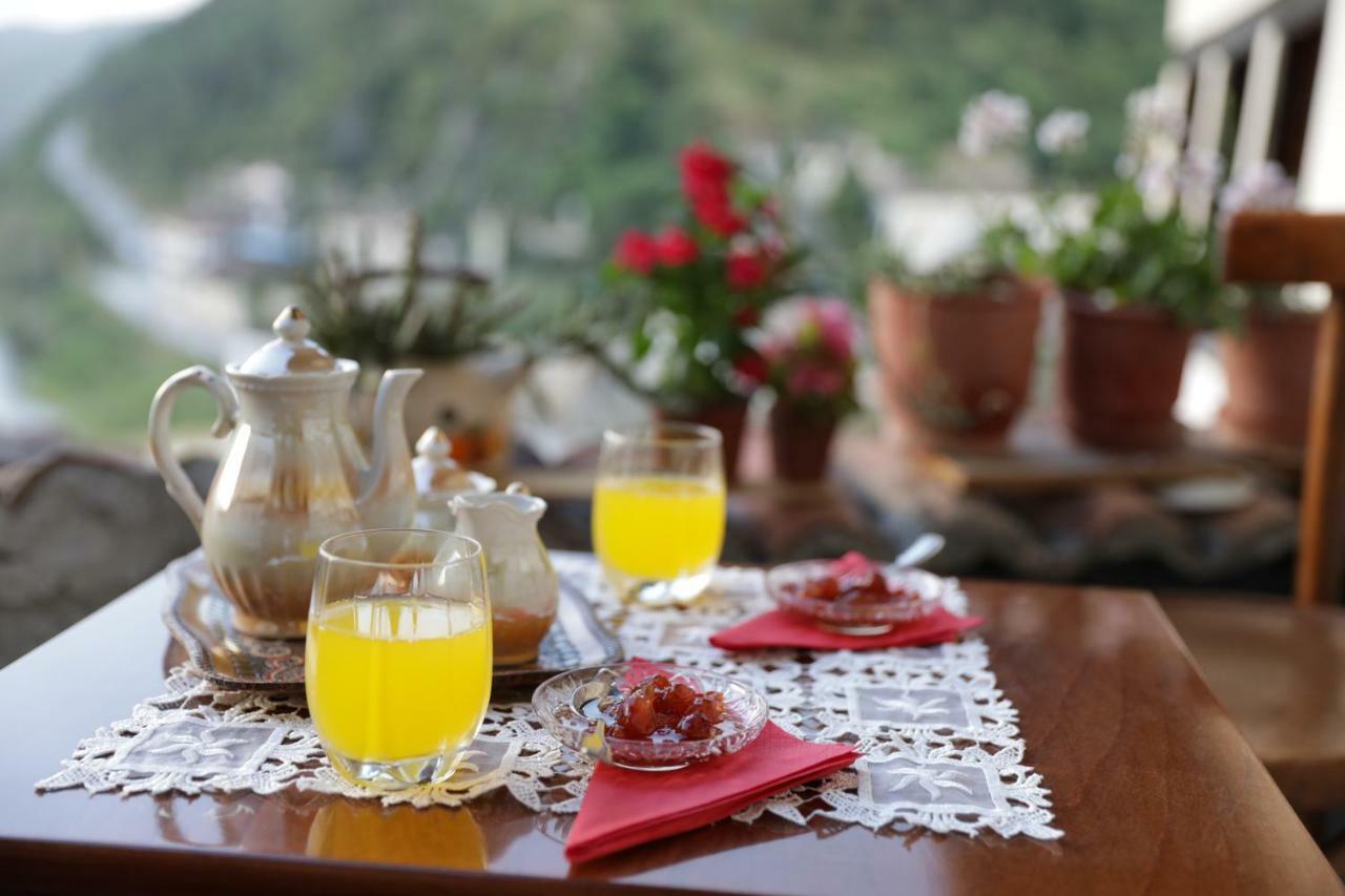 Guest House Mikel Berat Exterior photo
